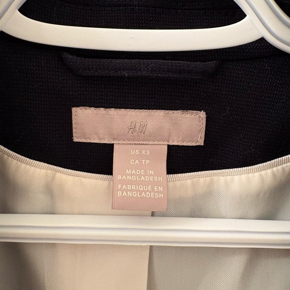 H&M Navy Blazer with White Lining XS - Picture 4 of 6